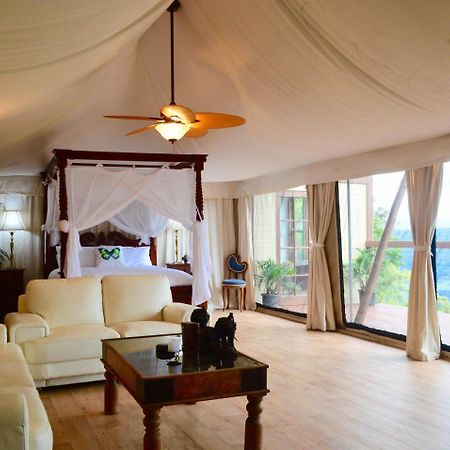 Clouds Serenity Hotel Beechmont Bagian luar foto